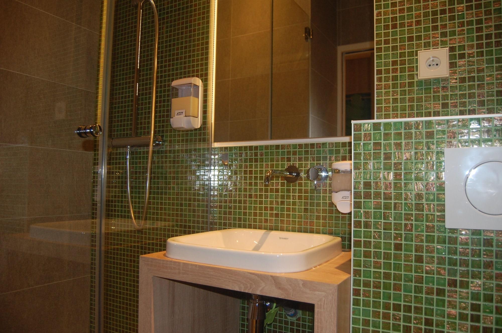 Hotel Jean Bart 巴黎 外观 照片