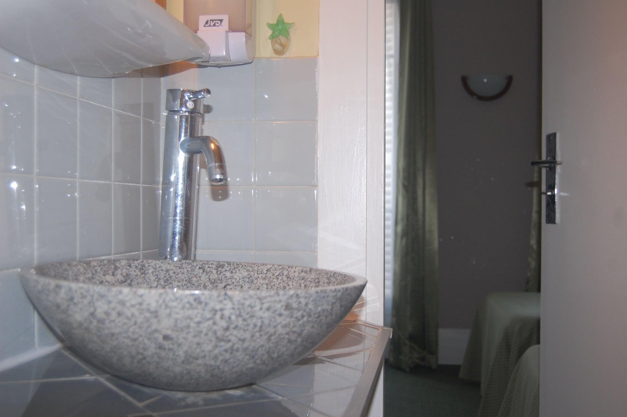 Hotel Jean Bart 巴黎 外观 照片